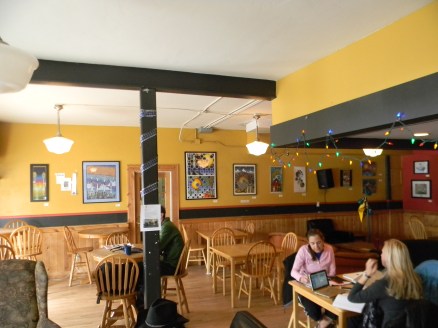 Danggg, art i see u starin' at me from across the flo